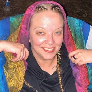 Meet your Posher, Breena